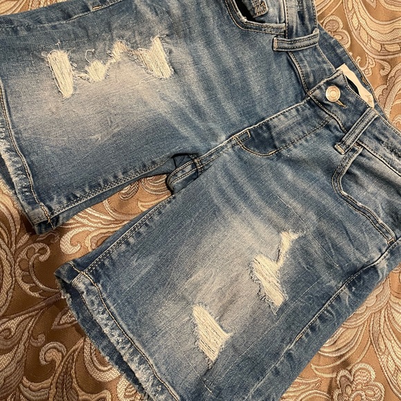 Daytrip Lynx denim shorts women’s size 25 BUCKLE - Picture 7 of 10